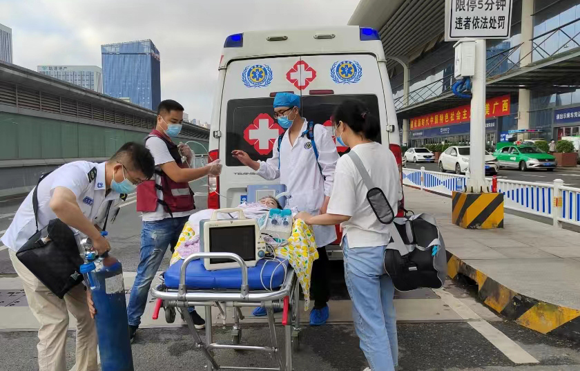 隆回县救护车出租公司